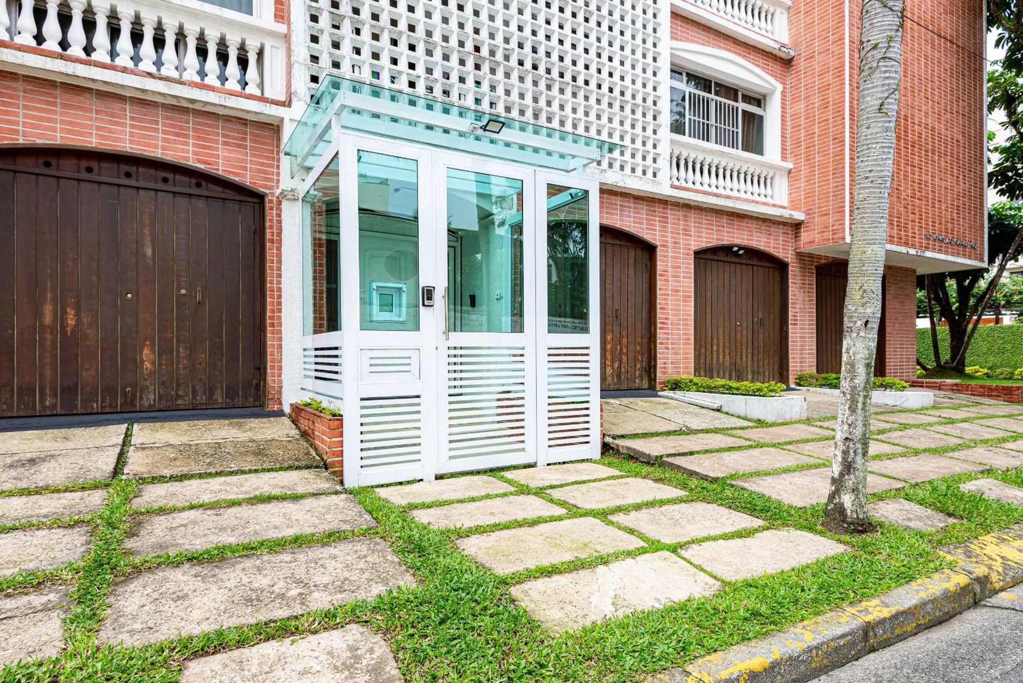 Ape Classico E Aconchegante No Guaruja - 350 M Da Praia Ngoại thất bức ảnh