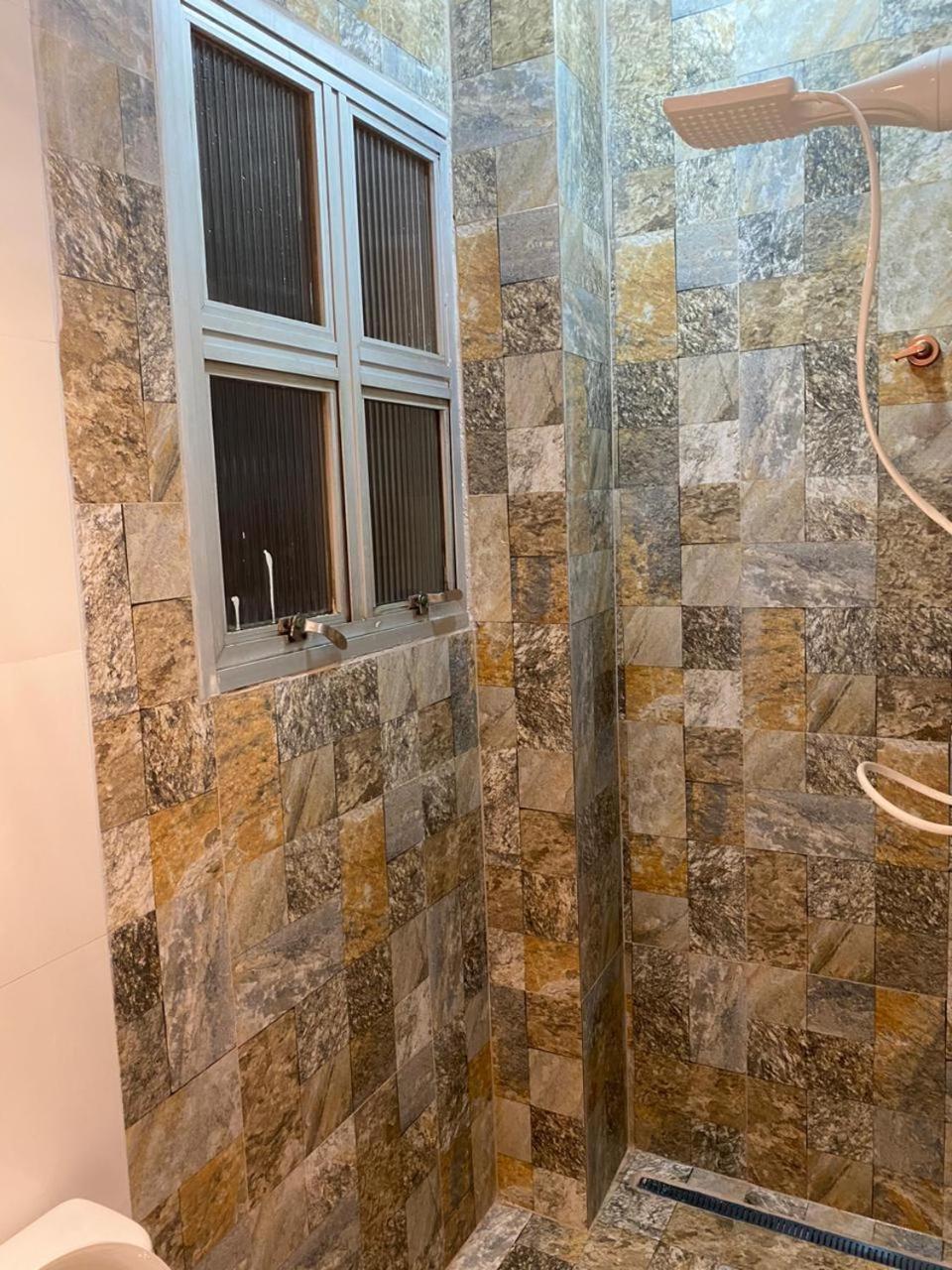 Ape Classico E Aconchegante No Guaruja - 350 M Da Praia Ngoại thất bức ảnh